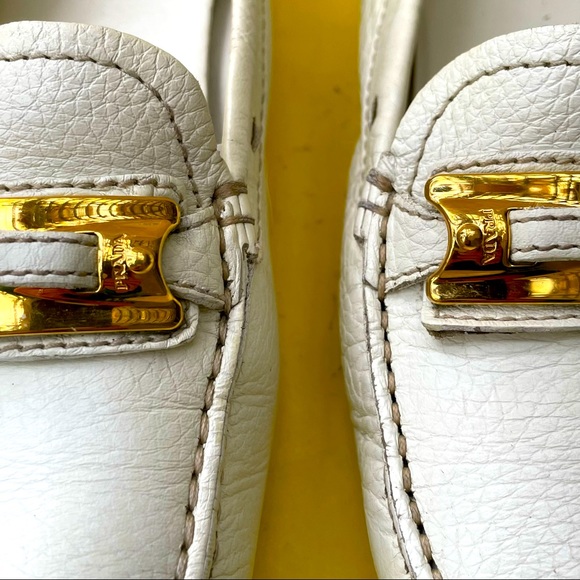 White/gold Prada pebbled leather shoes - Picture 8 of 16